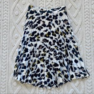 Like New Leopard Pleated Skirt - Small